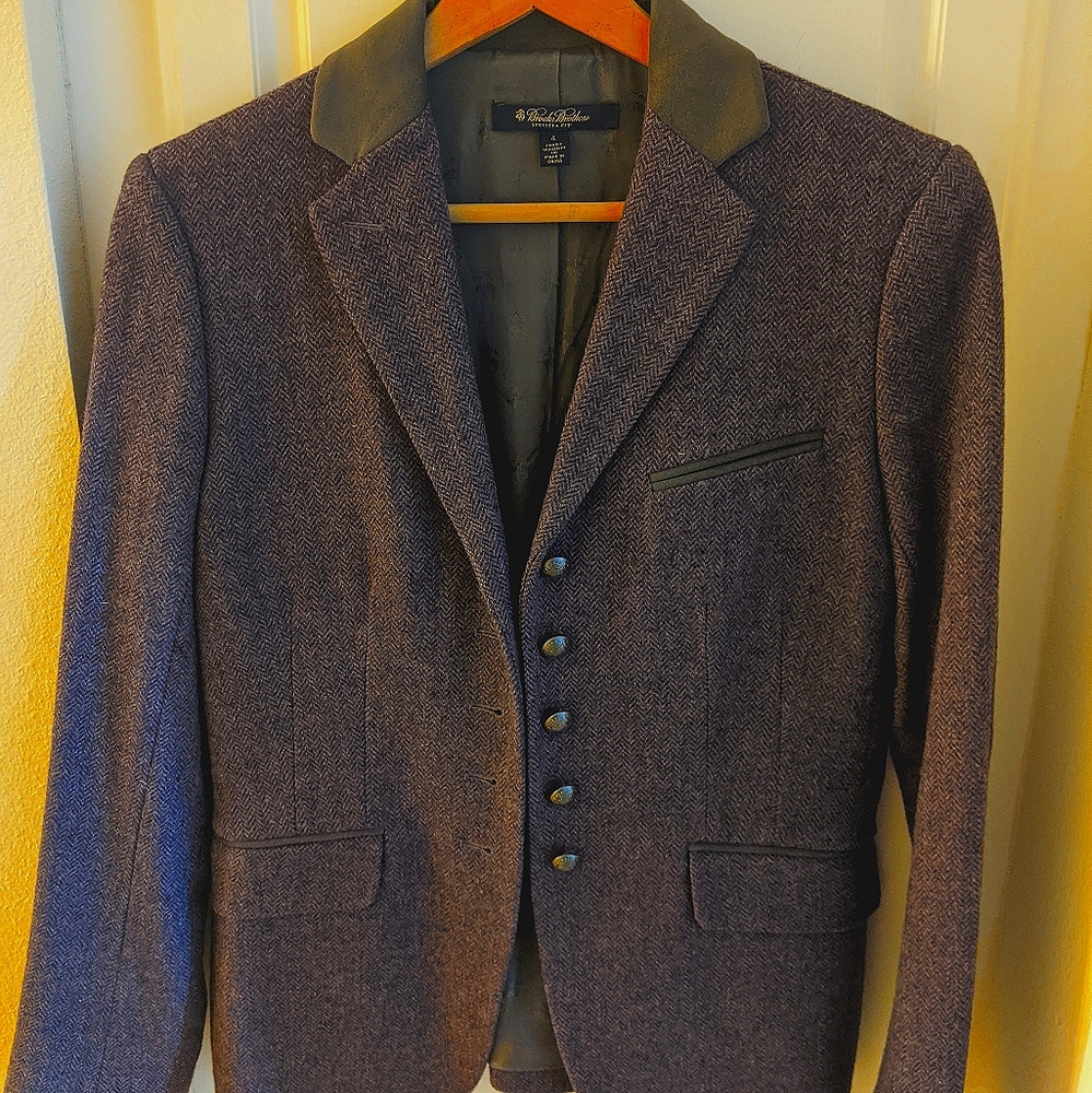 Never worn. Brooks brothers blazer.